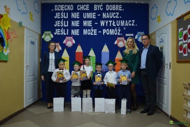 Pasowanie na ucznia w Szkole Podstawowej w Glebie [ZDJĘCIA] - zdjęcie #23 - eOstroleka.pl
