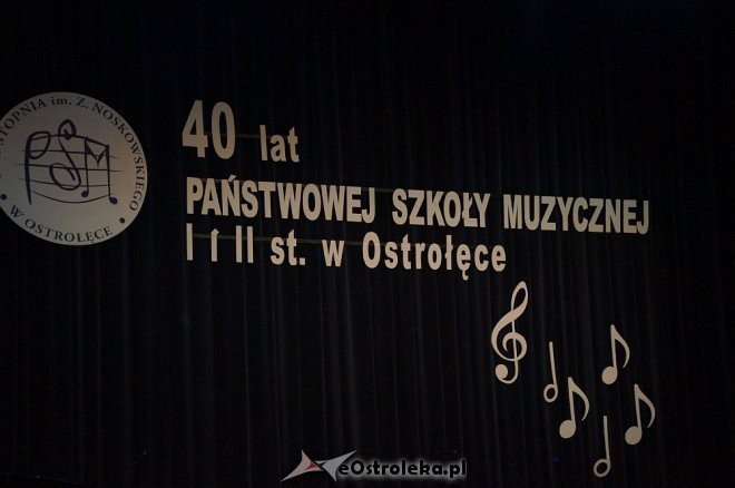 Jubileusz 40-lecia istnienia Państwowej Szkoły Muzycznej w Ostrołęce [27.10.2017] - zdjęcie #19 - eOstroleka.pl