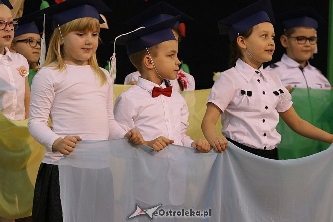 Pasowanie na ucznia w SP nr 2 w Ostrołęce [03.11.2017] - zdjęcie #74 - eOstroleka.pl