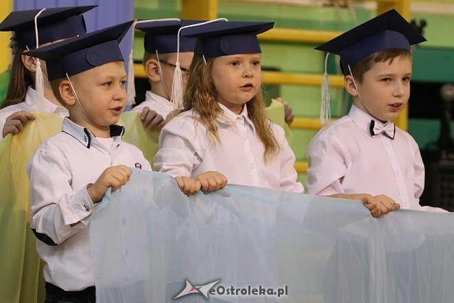Pasowanie na ucznia w SP nr 2 w Ostrołęce [03.11.2017] - zdjęcie #72 - eOstroleka.pl
