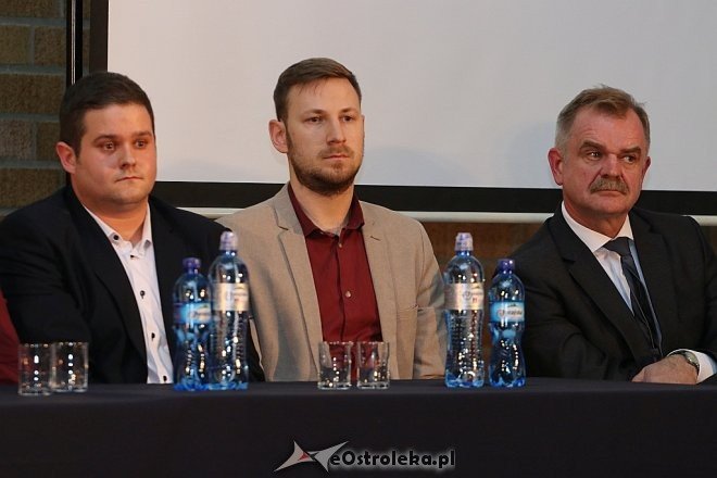 Premiera książki Arkadiusz Gołaś: Przerwana Podróż [08.11.2017] - zdjęcie #17 - eOstroleka.pl