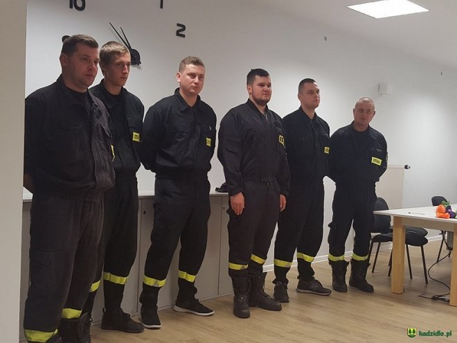 Strażacy ochotnicy z gminy Kadzidło przeszkoleni z zakresu kwalifikowanej pierwszej pomocy [ZDJĘCIA] - zdjęcie #30 - eOstroleka.pl