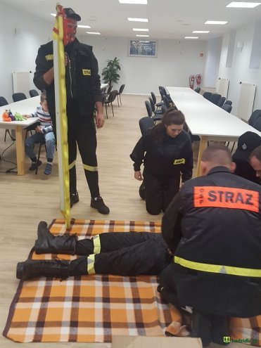 Strażacy ochotnicy z gminy Kadzidło przeszkoleni z zakresu kwalifikowanej pierwszej pomocy [ZDJĘCIA] - zdjęcie #32 - eOstroleka.pl