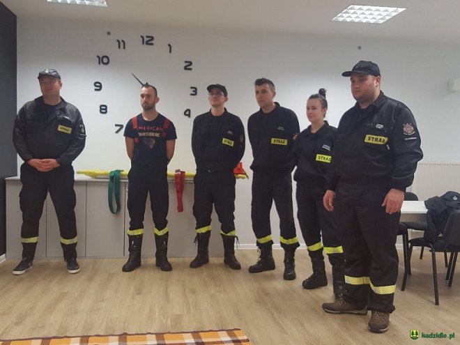 Strażacy ochotnicy z gminy Kadzidło przeszkoleni z zakresu kwalifikowanej pierwszej pomocy [ZDJĘCIA] - zdjęcie #35 - eOstroleka.pl