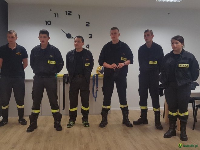 Strażacy ochotnicy z gminy Kadzidło przeszkoleni z zakresu kwalifikowanej pierwszej pomocy [ZDJĘCIA] - zdjęcie #37 - eOstroleka.pl