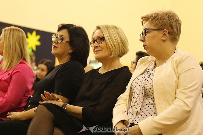Pasowanie na ucznia w SP nr 6 w Ostrołęce [09.11.2017] - zdjęcie #139 - eOstroleka.pl