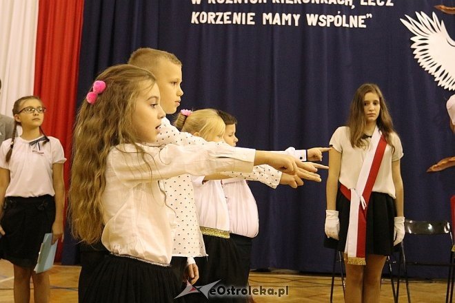 Pasowanie na ucznia w SP nr 6 w Ostrołęce [09.11.2017] - zdjęcie #130 - eOstroleka.pl