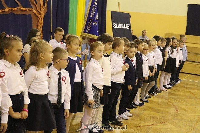 Pasowanie na ucznia w SP nr 6 w Ostrołęce [09.11.2017] - zdjęcie #124 - eOstroleka.pl
