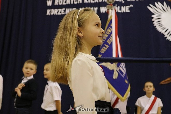 Pasowanie na ucznia w SP nr 6 w Ostrołęce [09.11.2017] - zdjęcie #61 - eOstroleka.pl