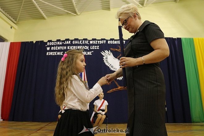 Pasowanie na ucznia w SP nr 6 w Ostrołęce [09.11.2017] - zdjęcie #53 - eOstroleka.pl