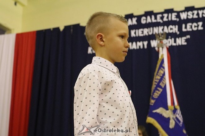 Pasowanie na ucznia w SP nr 6 w Ostrołęce [09.11.2017] - zdjęcie #51 - eOstroleka.pl