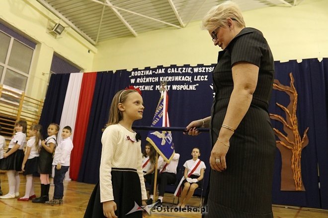 Pasowanie na ucznia w SP nr 6 w Ostrołęce [09.11.2017] - zdjęcie #10 - eOstroleka.pl