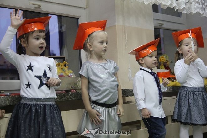 Pasowanie na Przedszkolaka w Krainie Misiów [10.11.2017] - zdjęcie #88 - eOstroleka.pl