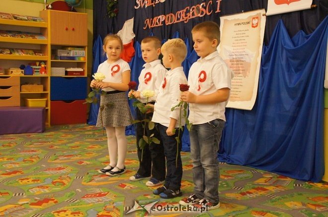 Święto Niepodległości w Przedszkolu Miejskim nr 16 Kraina Odkrywców [10.11.2017] - zdjęcie #6 - eOstroleka.pl