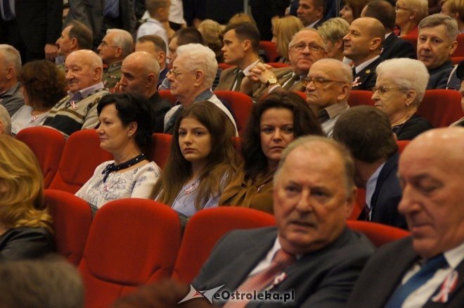 LV uroczysta sesja Rady Miasta Ostrołęki z okazji Święta Niepodległości [11.11.2017] - zdjęcie #85 - eOstroleka.pl
