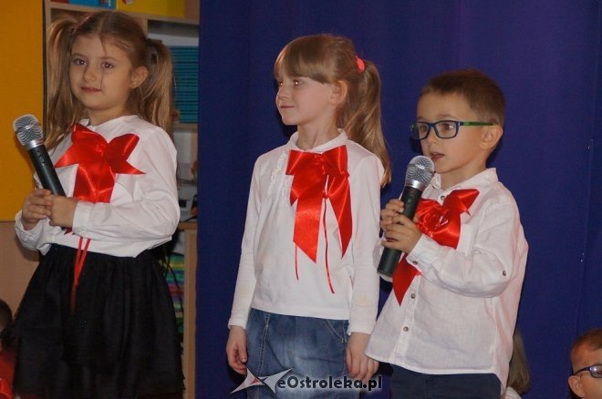Święto Niepodległości w Przedszkolu Miejskim nr 17 Krainia Misiów [13.11.2017] - zdjęcie #5 - eOstroleka.pl
