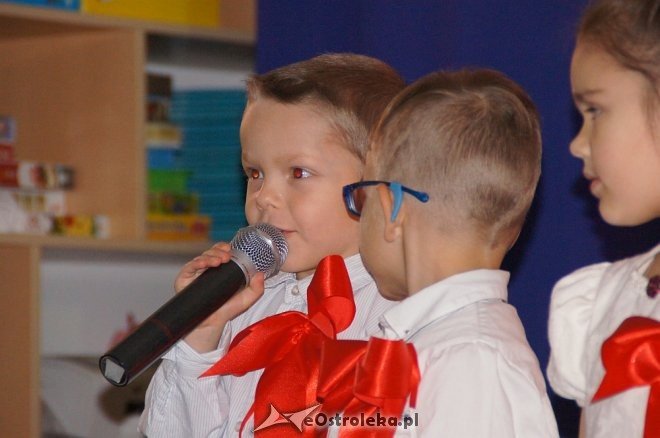 Święto Niepodległości w Przedszkolu Miejskim nr 17 Krainia Misiów [13.11.2017] - zdjęcie #15 - eOstroleka.pl
