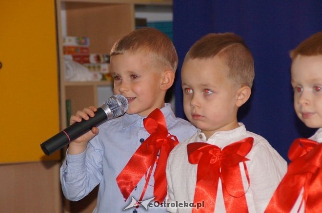 Święto Niepodległości w Przedszkolu Miejskim nr 17 Krainia Misiów [13.11.2017] - zdjęcie #31 - eOstroleka.pl