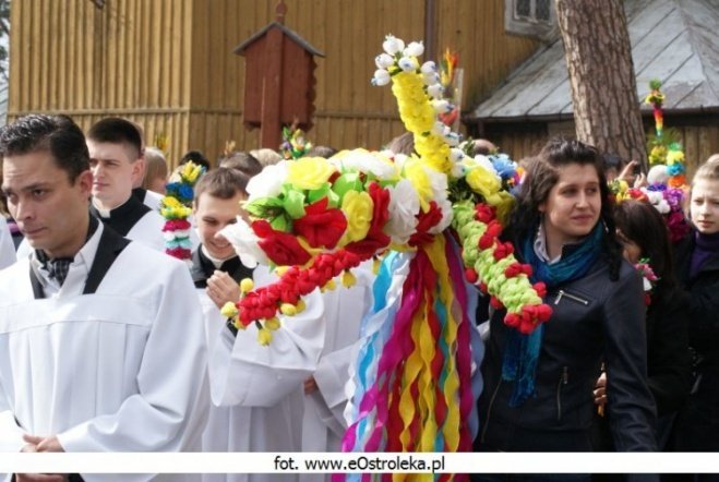 Niedziela Palmowa w Łysych (28.03.2010) - zdjęcie #13 - eOstroleka.pl