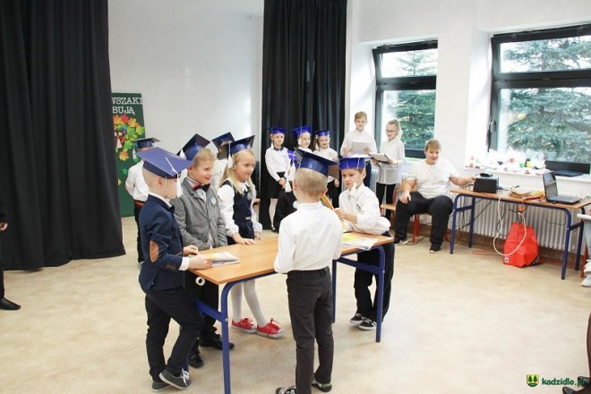Pasowanie na ucznia w Szkole Podstawowej w Chudku [ZDJĘCIA] - zdjęcie #8 - eOstroleka.pl