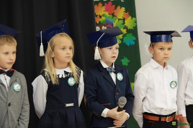 Pasowanie na ucznia w Szkole Podstawowej w Chudku [ZDJĘCIA] - zdjęcie #14 - eOstroleka.pl