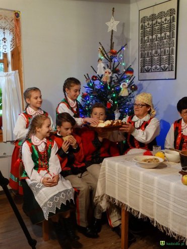 Kadzidło: TVP o przygotowaniach do świąt na Kurpiach [ZDJĘCIA] - zdjęcie #1 - eOstroleka.pl