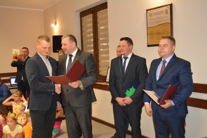 Mieszkańcy Klenkor-Wyżęga mają nową świetlicę [ZDJĘCIA] - zdjęcie #21 - eOstroleka.pl