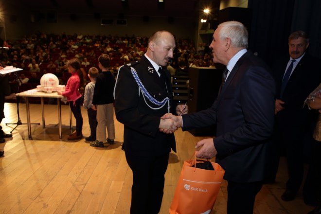 Honorowi krwiodawcy z Ostrołęki i regionu odznaczeni [ZDJĘCIA] - zdjęcie #6 - eOstroleka.pl