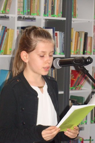 Podsumowanie konkursu poetyckiego „Kurpie Zielone w Literaturze” [ZDJĘCIA] - zdjęcie #41 - eOstroleka.pl