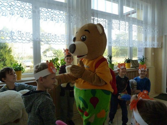 Dzień Pluszowego Misia w Szkole Podstawowej w Siarczej Łącze [ZDJĘCIA] - zdjęcie #7 - eOstroleka.pl