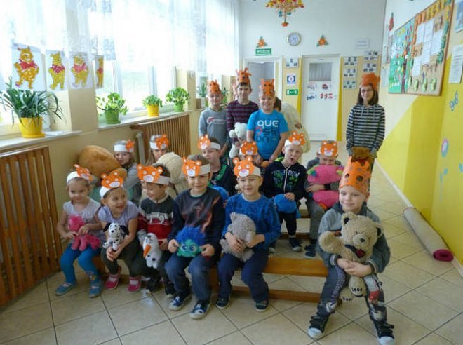 Dzień Pluszowego Misia w Szkole Podstawowej w Siarczej Łącze [ZDJĘCIA] - zdjęcie #8 - eOstroleka.pl
