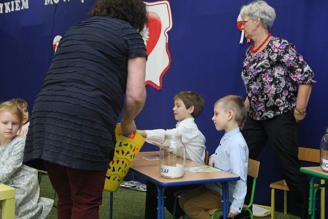 Konkurs „Jestem Europejczykiem, mówię po polsku, mieszkam w Ostrołęce” w miejskiej dziesiątce [ZDJĘCIA] - zdjęcie #2 - eOstroleka.pl