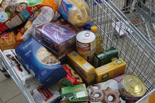 Świąteczna Zbiórka Żywności 2017 wystartowała [ZDJĘCIA] - zdjęcie #11 - eOstroleka.pl