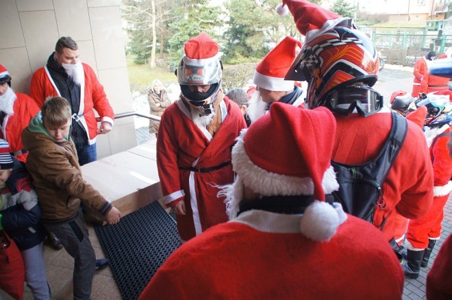 Motomikołajki w Ostrołęce [03.12.2017] - zdjęcie #15 - eOstroleka.pl