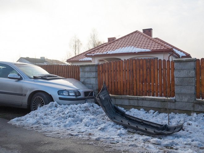 Wypadek w Durlasach [ZDJĘCIA] - zdjęcie #2 - eOstroleka.pl
