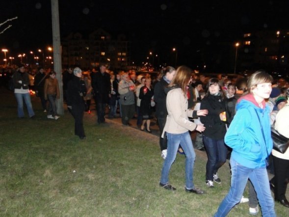 Obchody 5 rocznicy śmierci Jana Pawła II (02.04.2010) - zdjęcie #34 - eOstroleka.pl