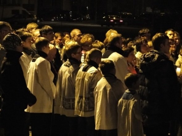 Obchody 5 rocznicy śmierci Jana Pawła II (02.04.2010) - zdjęcie #22 - eOstroleka.pl