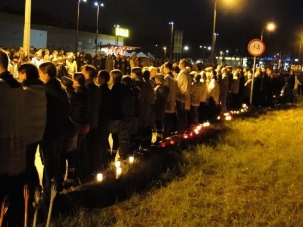 Obchody 5 rocznicy śmierci Jana Pawła II (02.04.2010) - zdjęcie #18 - eOstroleka.pl