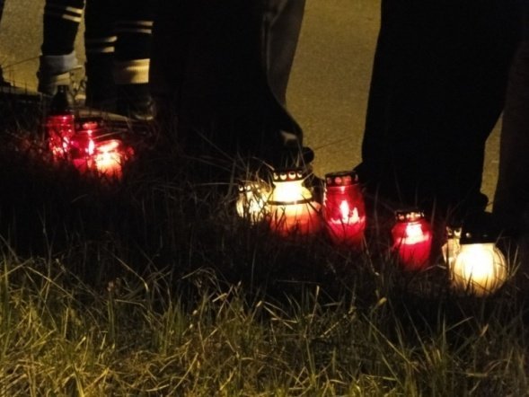 Obchody 5 rocznicy śmierci Jana Pawła II (02.04.2010) - zdjęcie #16 - eOstroleka.pl