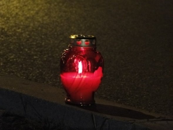 Obchody 5 rocznicy śmierci Jana Pawła II (02.04.2010) - zdjęcie #2 - eOstroleka.pl