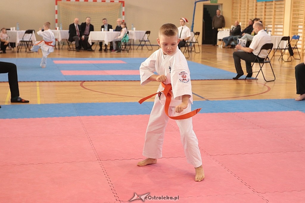 Mikołajkowy turniej karate [03.12.2017] - zdjęcie #2 - eOstroleka.pl