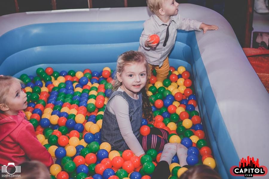 Kinder Party w Clubie Capitol Sypniewo [03.12.2017] - zdjęcie #100 - eOstroleka.pl