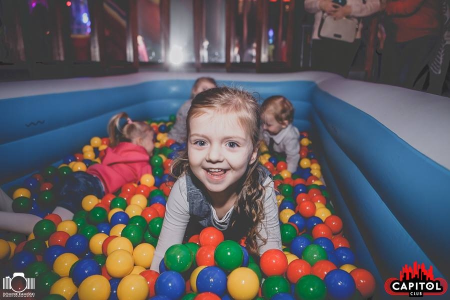Kinder Party w Clubie Capitol Sypniewo [03.12.2017] - zdjęcie #4 - eOstroleka.pl