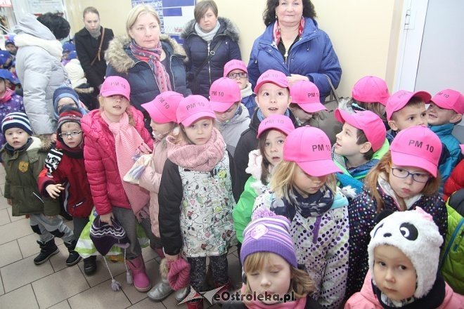 Przedszkolaki stroiły choinkę w „Handlowcu” [ZDJĘCIA] - zdjęcie #27 - eOstroleka.pl