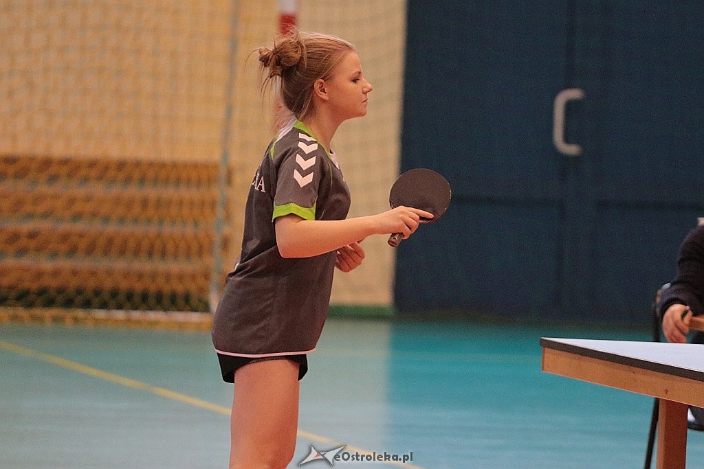 Mistrzostwa Ostrołęki szkół średnich w tenisie stołowym dziewcząt [05.12.2017] - zdjęcie #4 - eOstroleka.pl