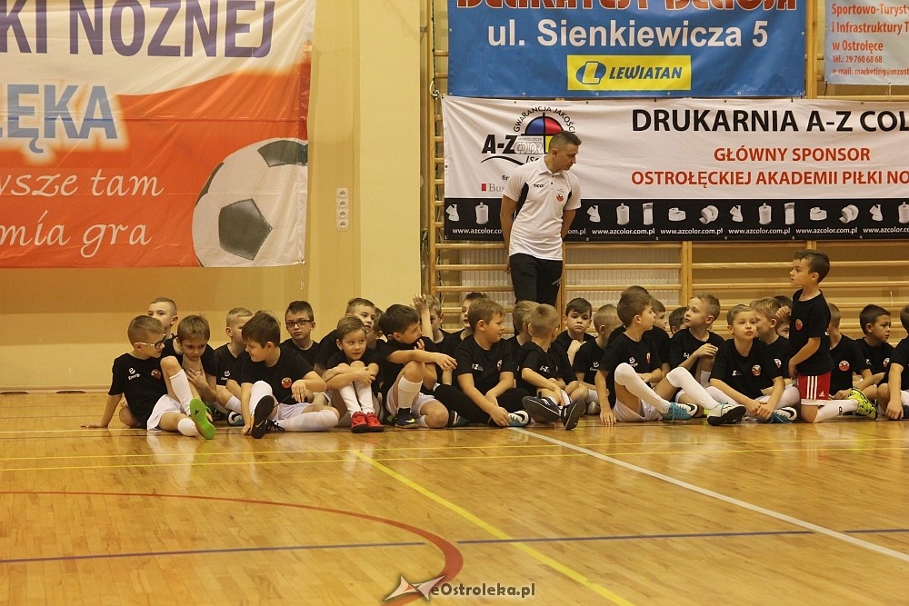 Wigilia i podsumowanie roku Akademii Piłki Nożnej 2017 [08.12.2017] - zdjęcie #251 - eOstroleka.pl