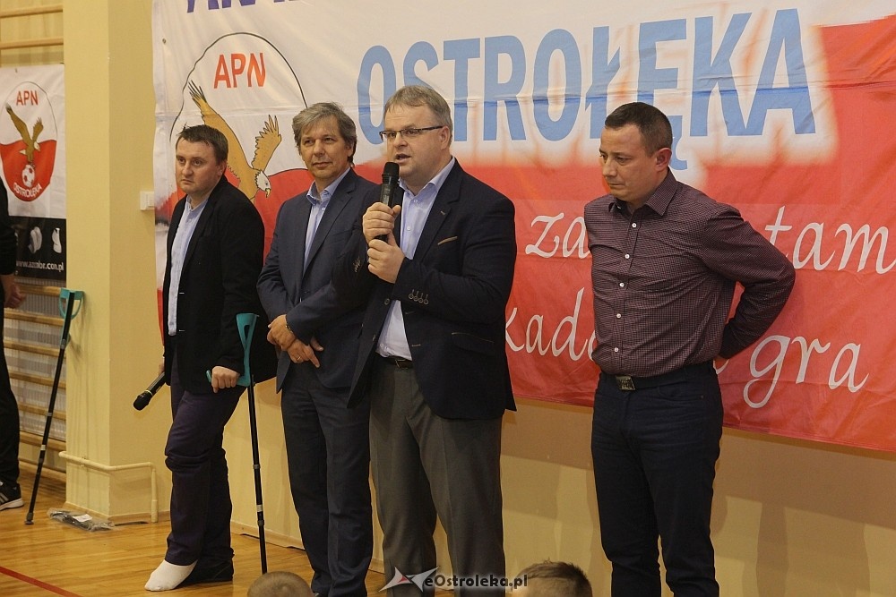 Wigilia i podsumowanie roku Akademii Piłki Nożnej 2017 [08.12.2017] - zdjęcie #205 - eOstroleka.pl