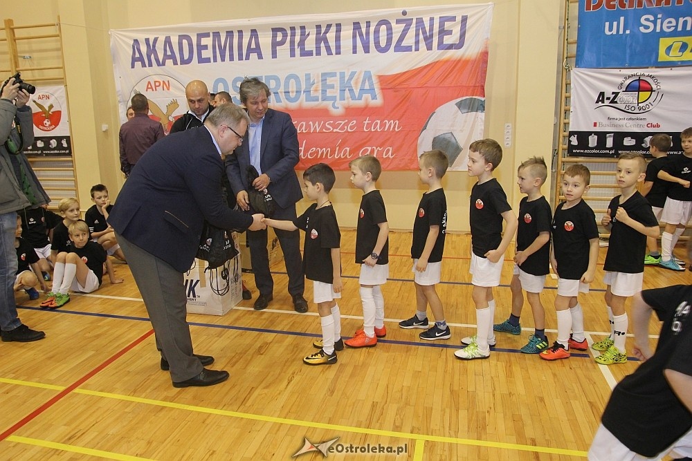 Wigilia i podsumowanie roku Akademii Piłki Nożnej 2017 [08.12.2017] - zdjęcie #159 - eOstroleka.pl