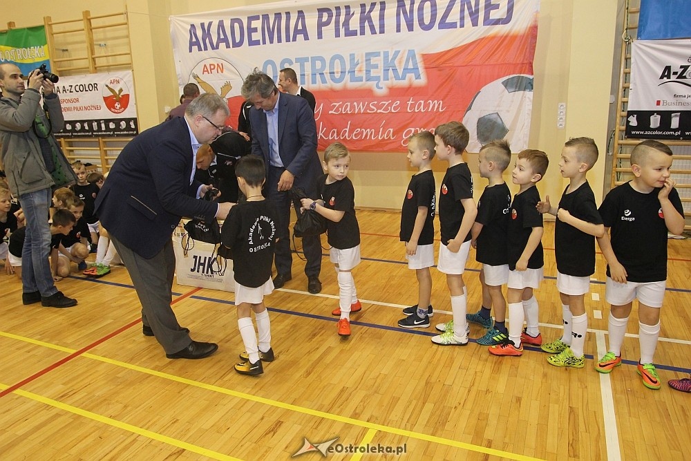 Wigilia i podsumowanie roku Akademii Piłki Nożnej 2017 [08.12.2017] - zdjęcie #158 - eOstroleka.pl