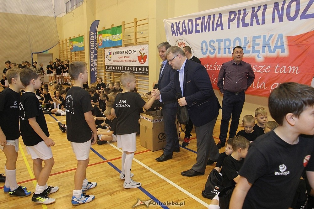 Wigilia i podsumowanie roku Akademii Piłki Nożnej 2017 [08.12.2017] - zdjęcie #54 - eOstroleka.pl